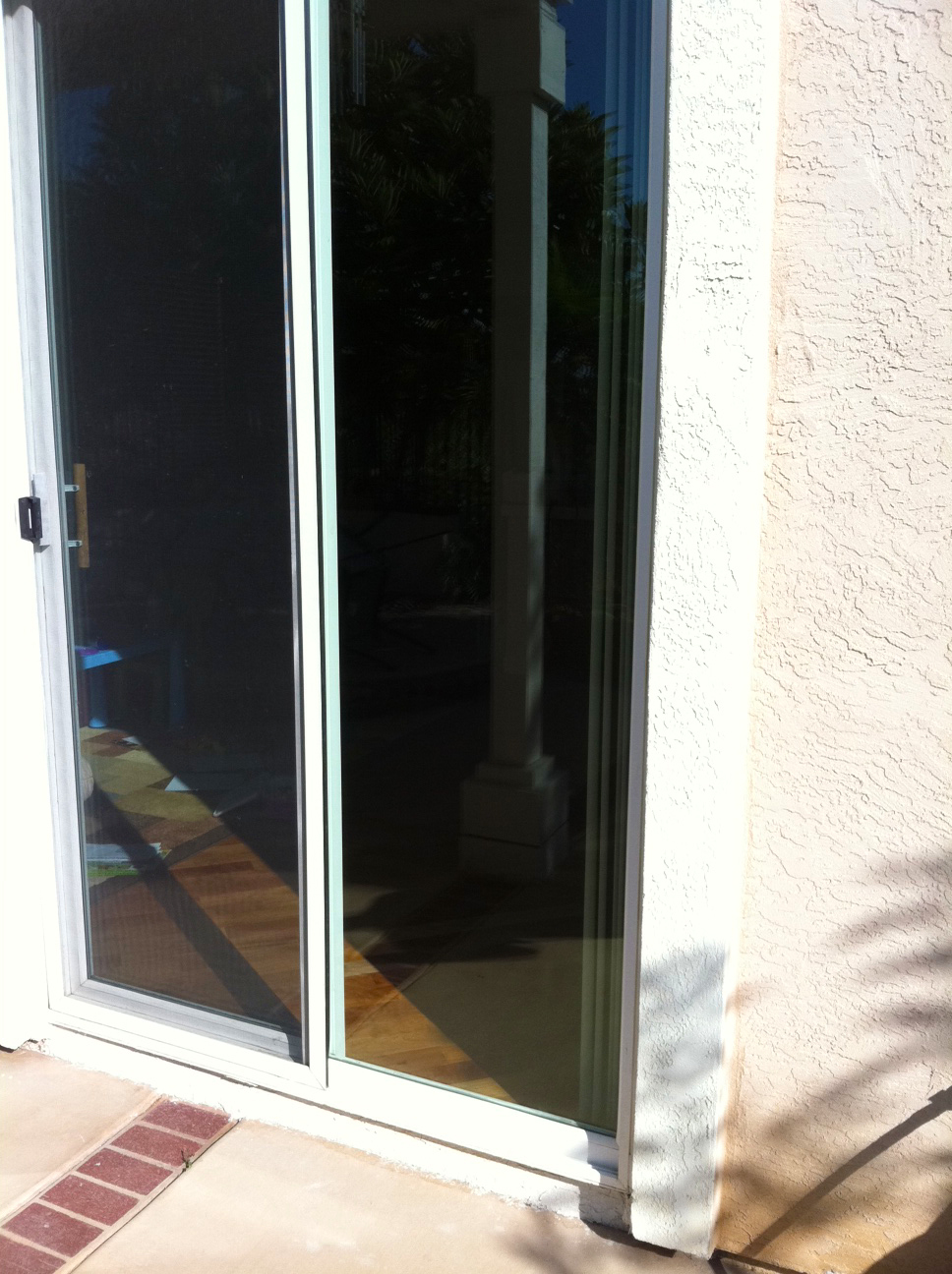glass-repair-repaired-patio-door-low-e-glass